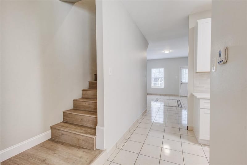 1213 College Street, Grand Prairie TX 75050 - Photo 7