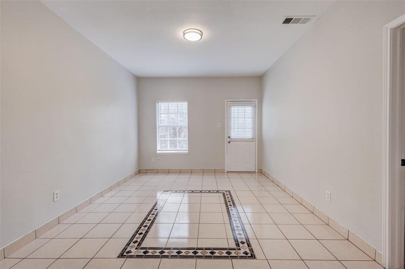 1213 College Street, Grand Prairie TX 75050 - Photo 3