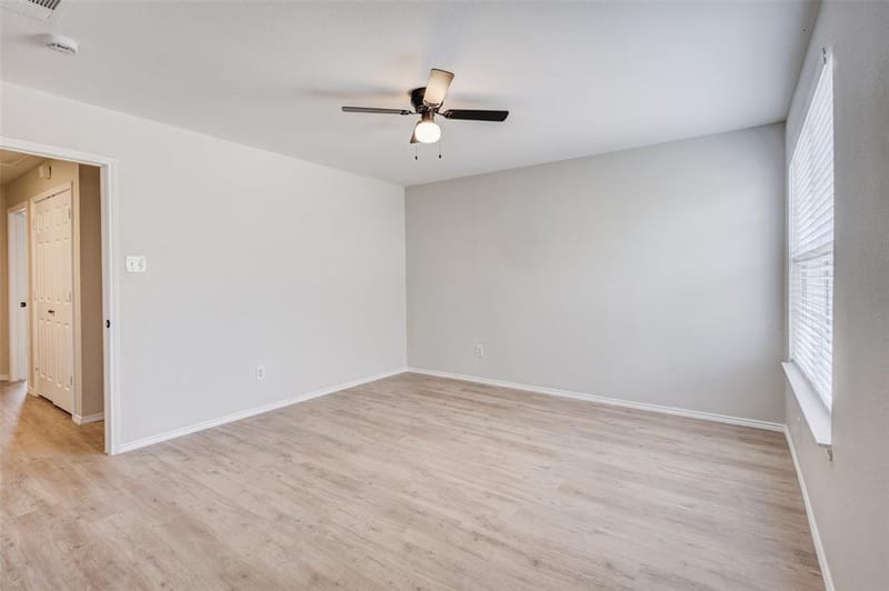 1213 College Street, Grand Prairie TX 75050 - Photo 18