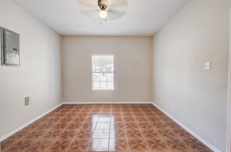 1213 College Street, Grand Prairie TX 75050 - Photo 11