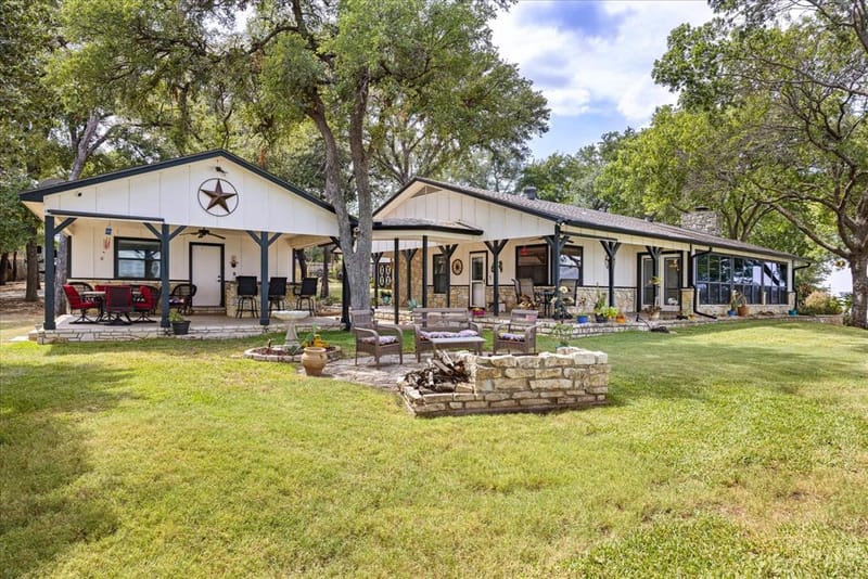 2537 Forest Park Drive, Granbury TX 76048 - Photo 26