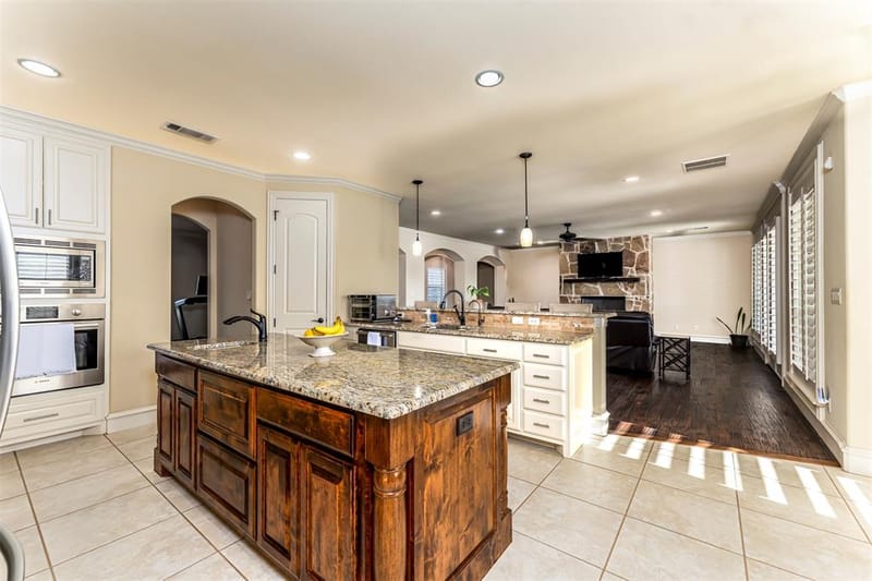321 Bear Country Drive, Aledo TX 76008 - Photo 7