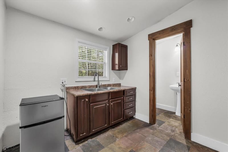 245 Windmill Lane, Waco TX 76705 - Photo 12