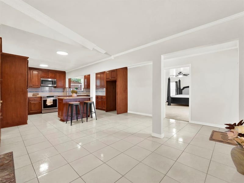 1405 Williamsburg Drive, Plano TX 75074 - Photo 6