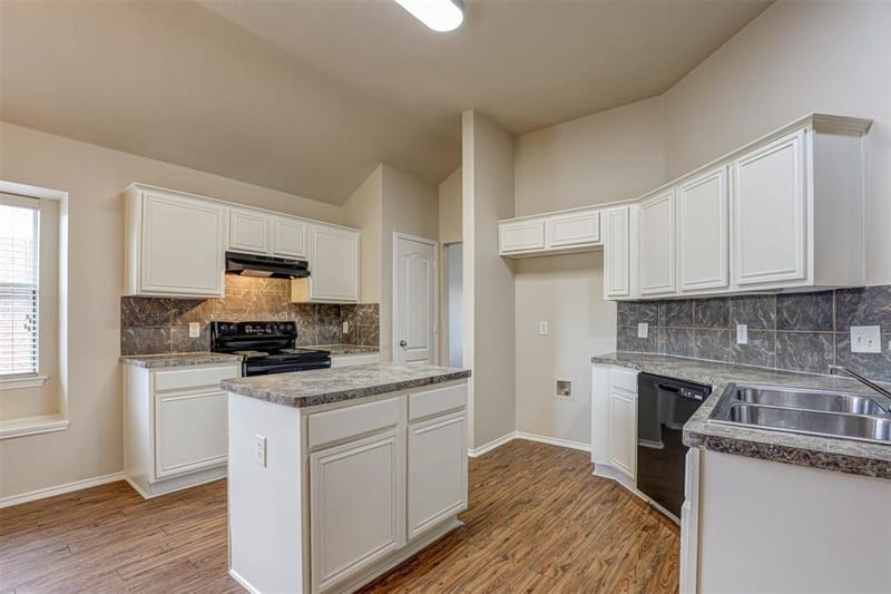 1125 Rio Bravo Drive, DeSoto TX 75115 - Photo 4