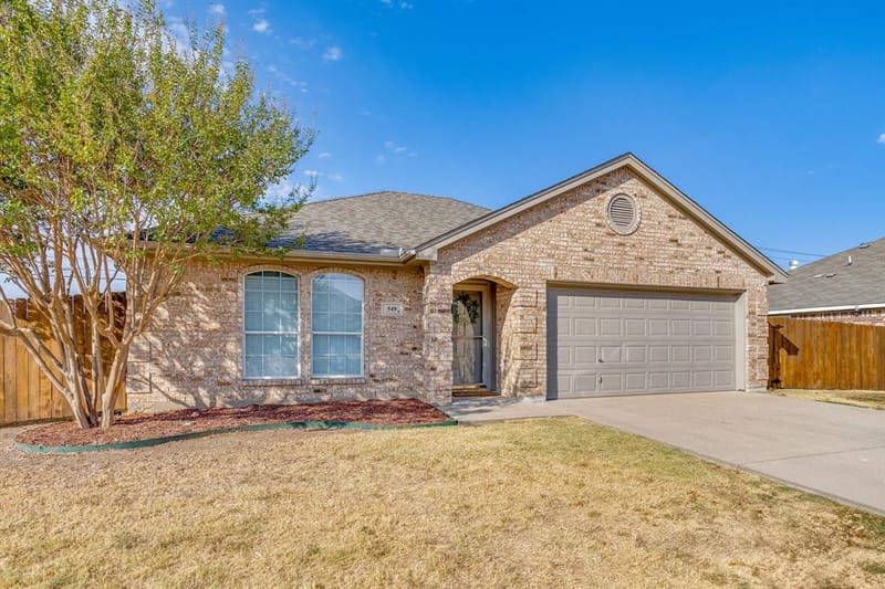 549 Bretts Way, Burleson TX 76028 - Photo 3