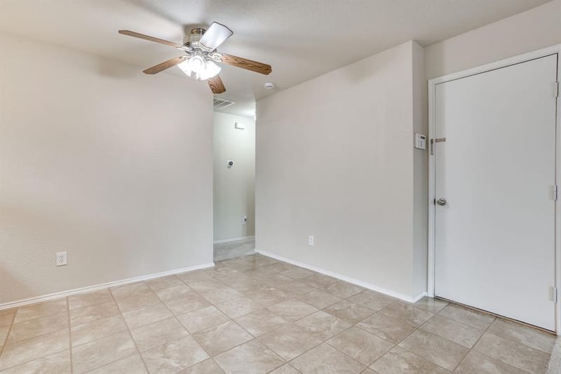 549 Bretts Way, Burleson TX 76028 - Photo 9
