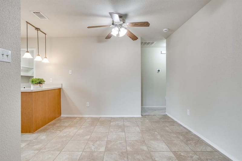 549 Bretts Way, Burleson TX 76028 - Photo 10