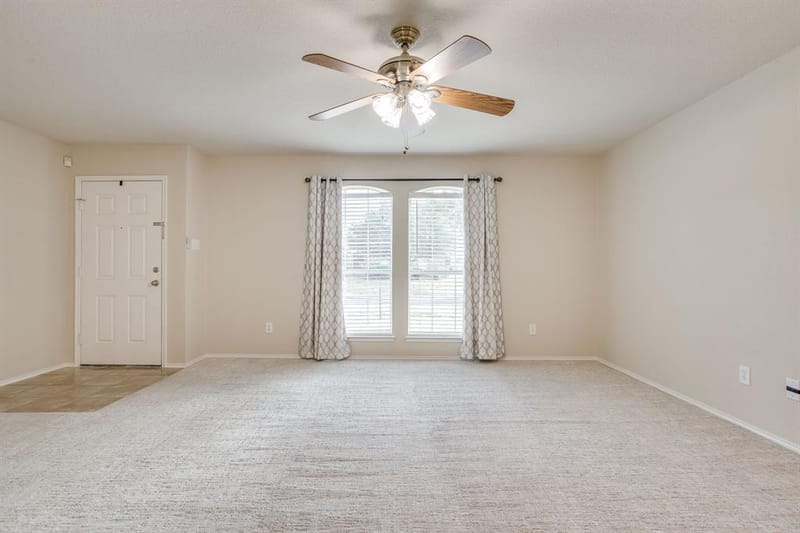 549 Bretts Way, Burleson TX 76028 - Photo 8
