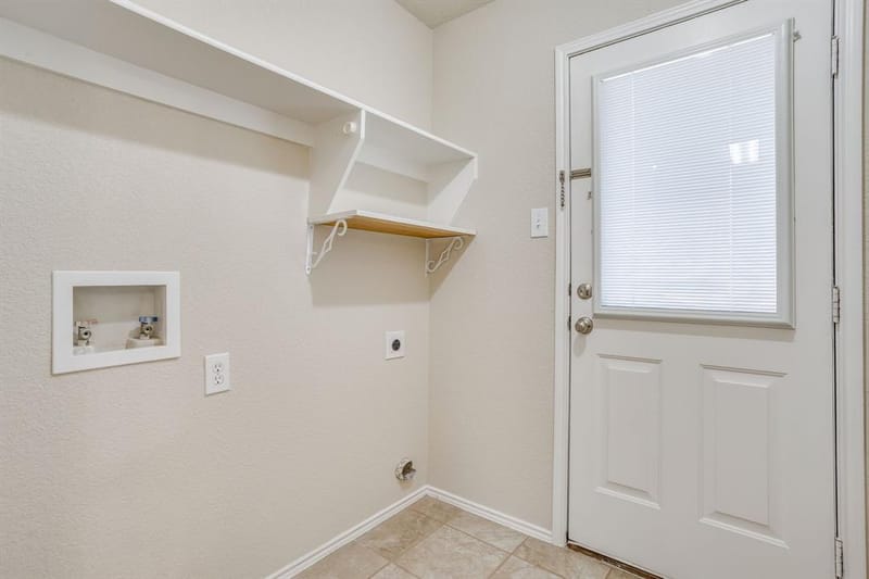 549 Bretts Way, Burleson TX 76028 - Photo 21