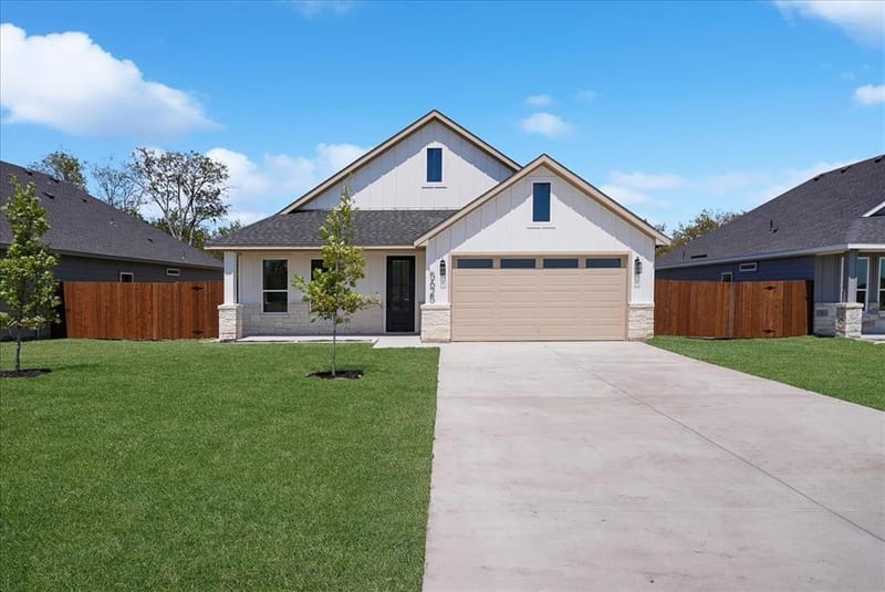 5625 Oak Grove Road N, Fort Worth TX 76134