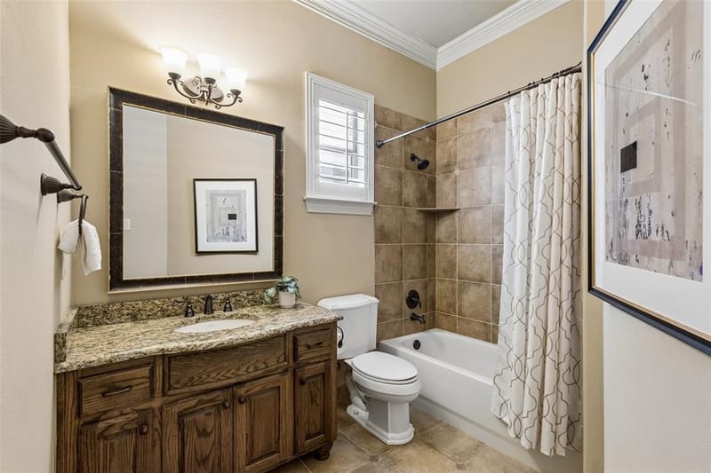 8523 Lakemont Drive, Dallas TX 75209 - Photo 17