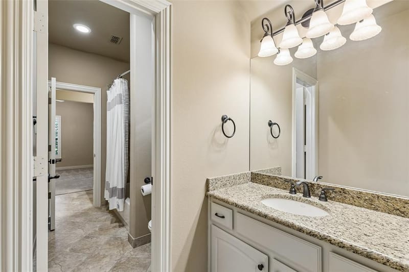 8523 Lakemont Drive, Dallas TX 75209 - Photo 22