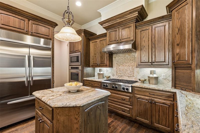 8523 Lakemont Drive, Dallas TX 75209 - Photo 7