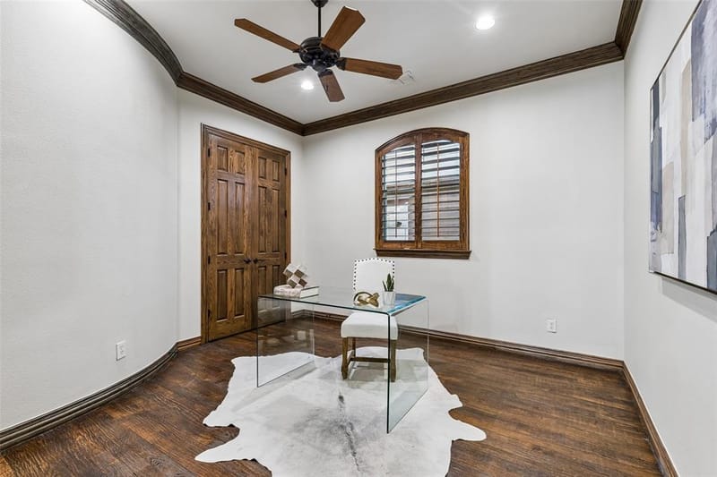 8523 Lakemont Drive, Dallas TX 75209 - Photo 34