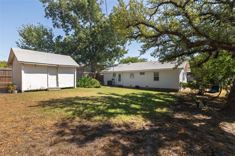 1209 Grace Street, Weatherford TX 76086 - Photo 23