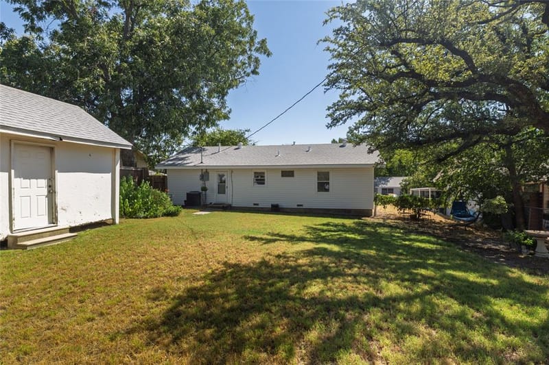 1209 Grace Street, Weatherford TX 76086 - Photo 27