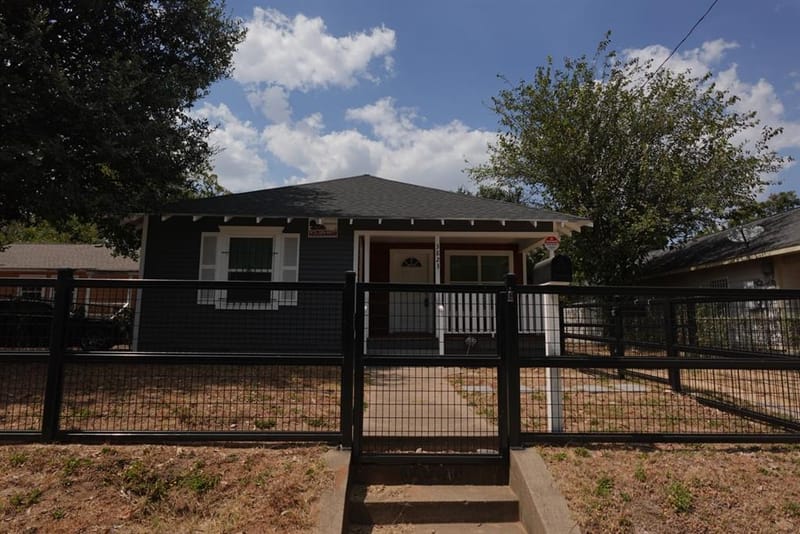 3823 Jamaica, Dallas TX 75210