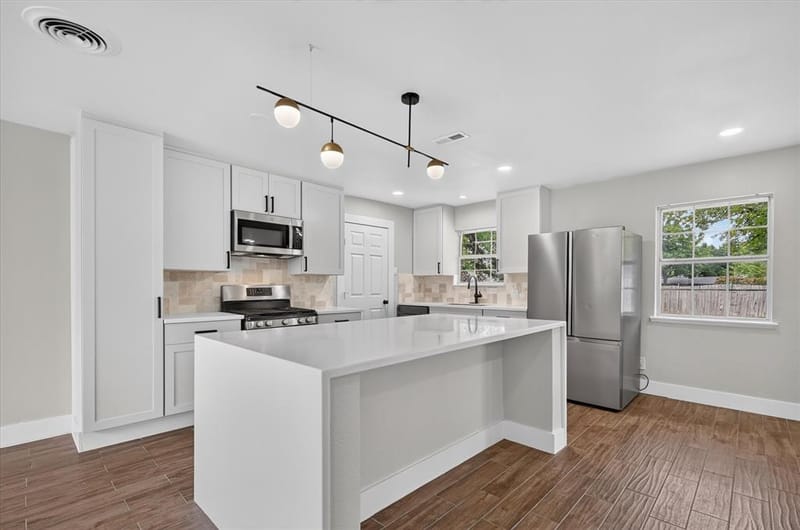 3615 Morningstar Lane, Farmers Branch TX 75234 - Photo 6
