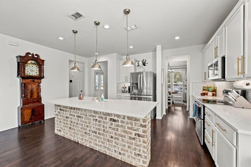 9192 Benevolent Court, Providence Village TX 76227 - Photo 4