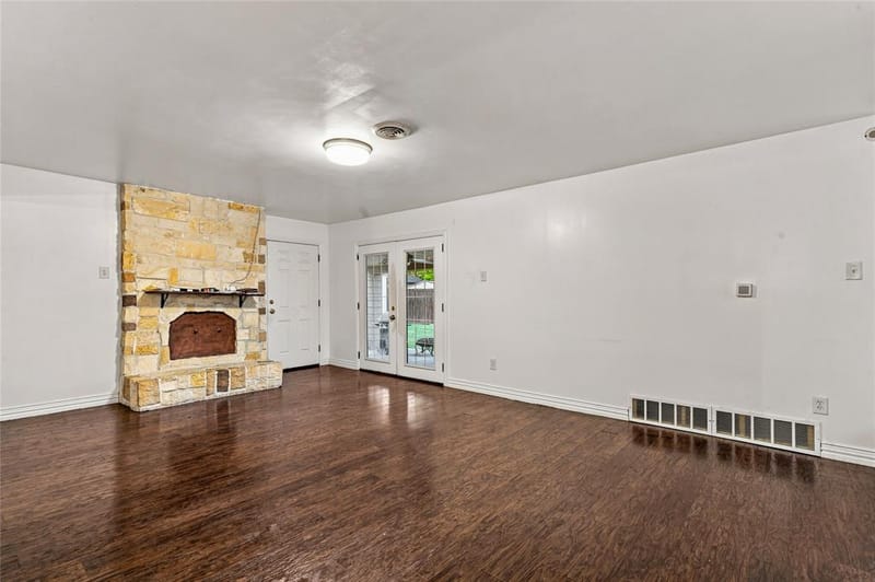 111 W Kenwood Drive, Garland TX 75041 - Photo 6