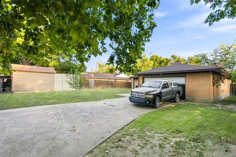 111 W Kenwood Drive, Garland TX 75041 - Photo 16