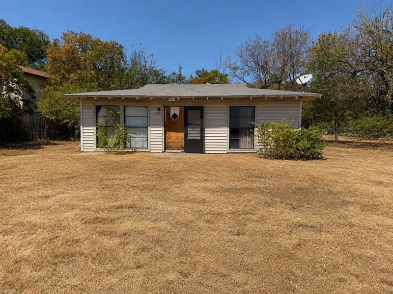 2217 Nina Marie Street, Sansom Park TX 76114
