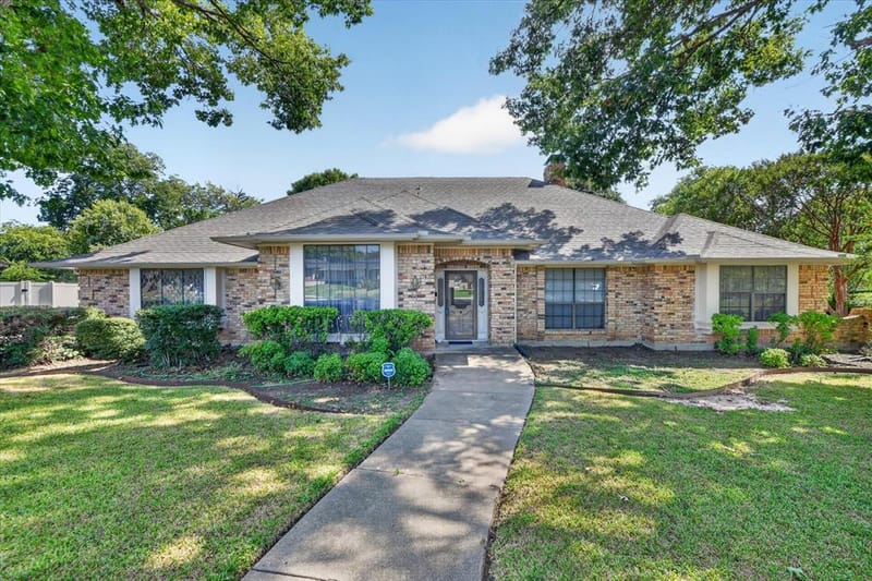 1430 Marlene Place, DeSoto TX 75115 - Photo 2