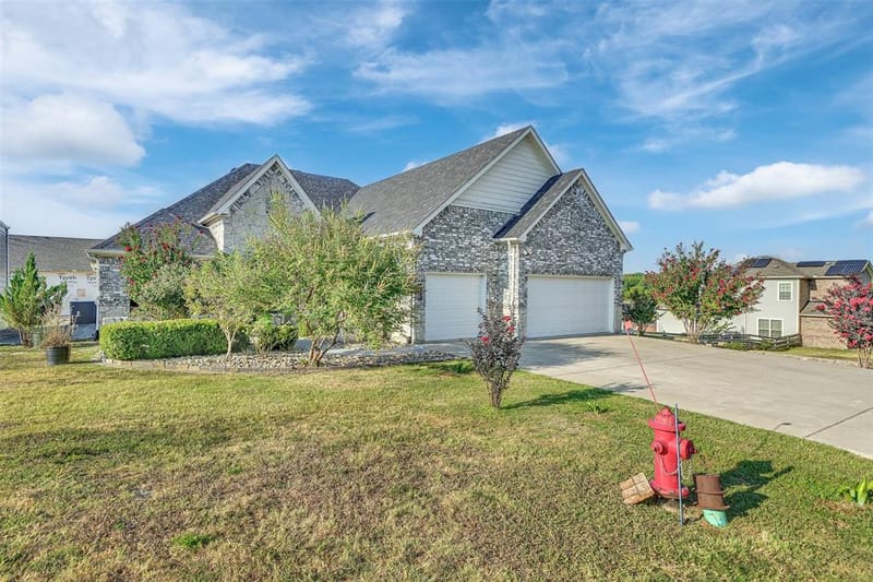 701 Overland Trail, McKinney TX 75071 - Photo 4