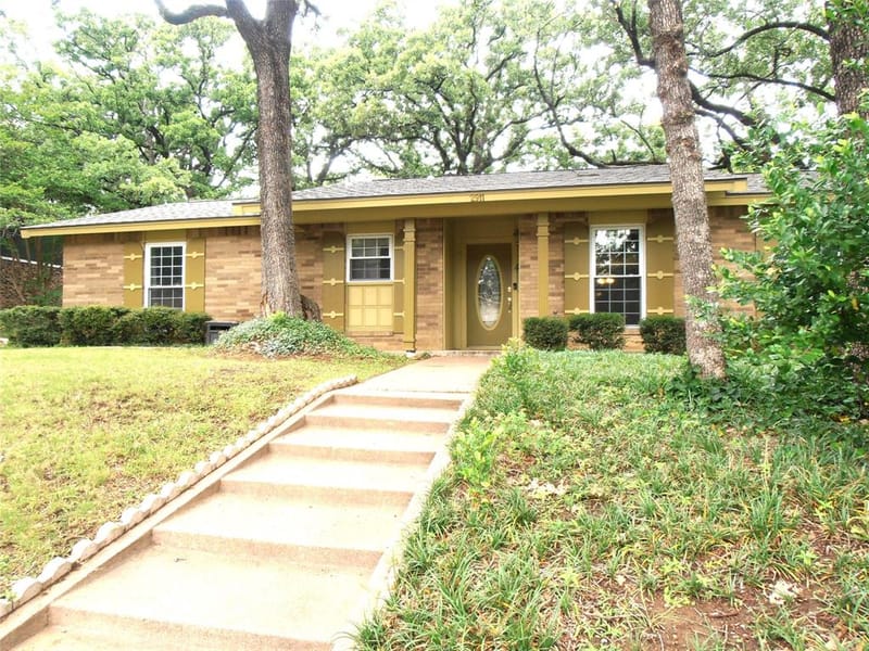 2911 Norwood Lane, Arlington TX 76013