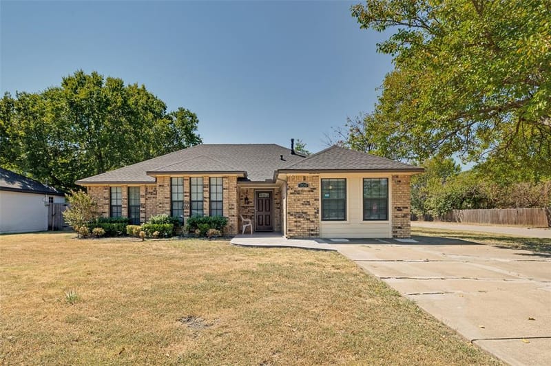 300 Monica Street, Glenn Heights TX 75154