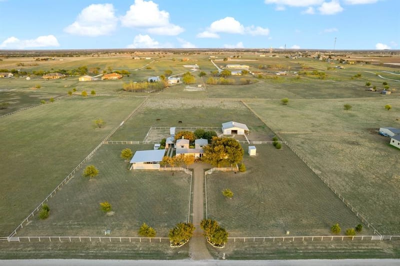 2436 Big Sky Trail, Ponder TX 76259 - Photo 3