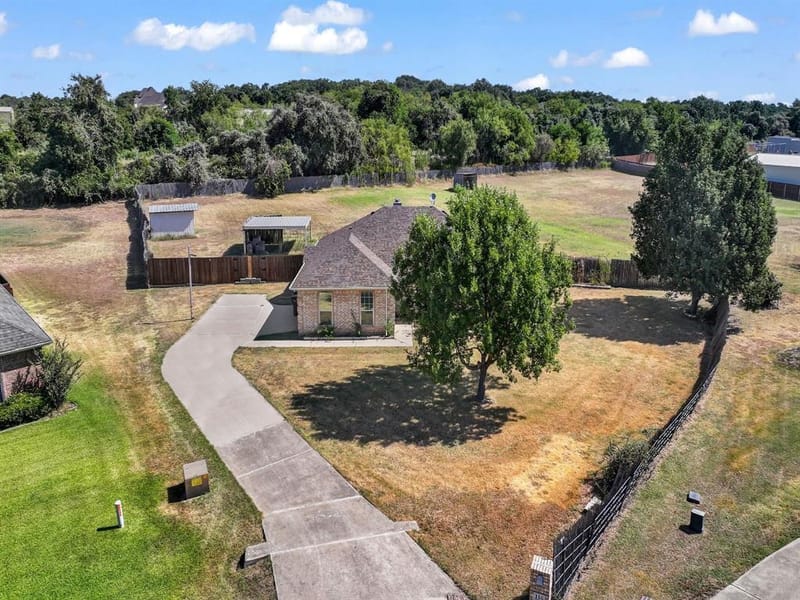116 Butternut Court, Weatherford TX 76088