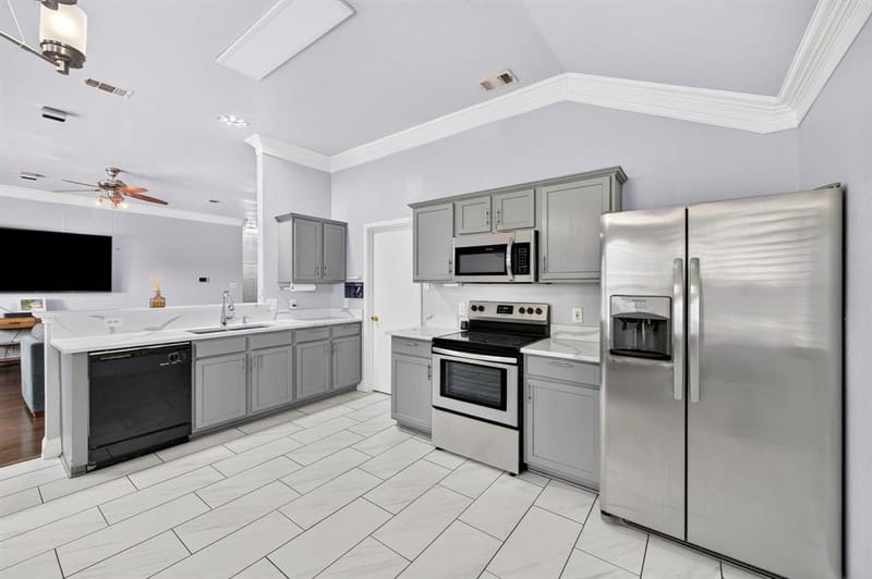 3350 Choir Street, Dallas TX 75237 - Photo 6