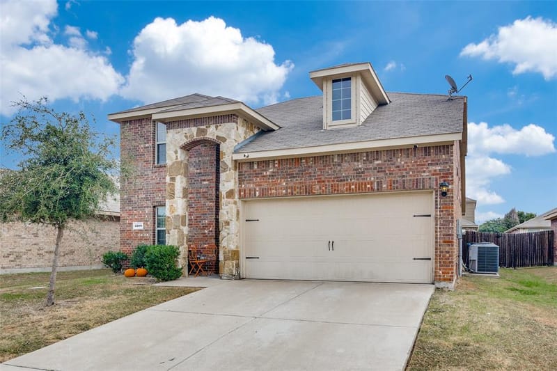 2209 Torch Lake Drive, Forney TX 75126