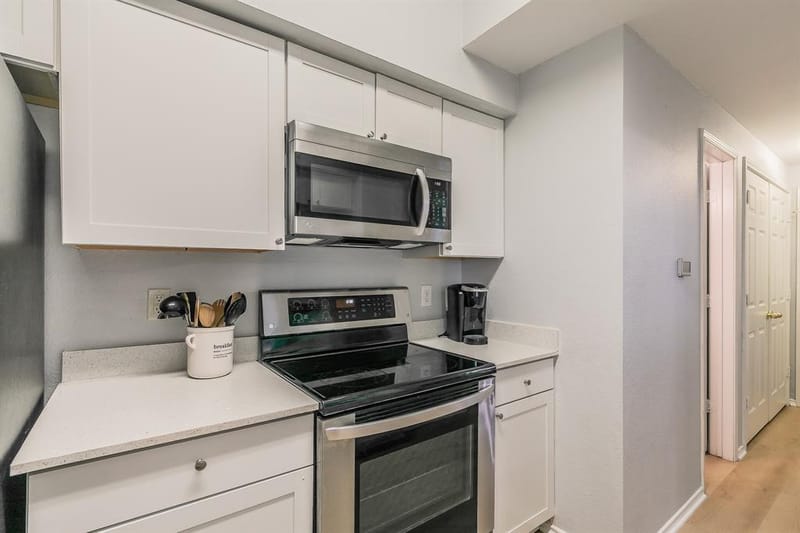 3212 Donnelly Circle # 501, Fort Worth TX 76107 - Photo 8