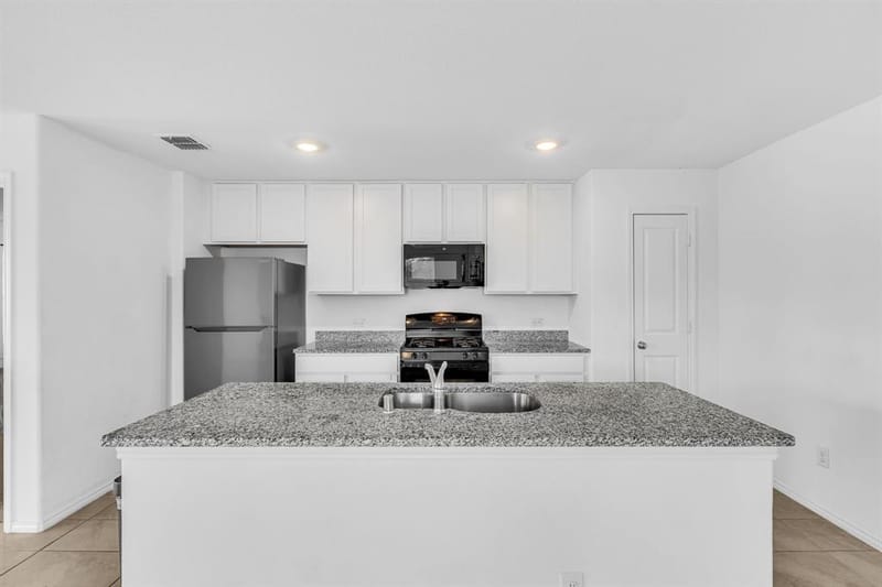 7721 Skier Drive, McKinney TX 75071 - Photo 6