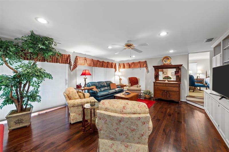1300 Circlewood Drive, Woodway TX 76712 - Photo 17