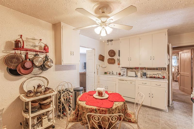 3723 Texas Drive, Dallas TX 75211 - Photo 10