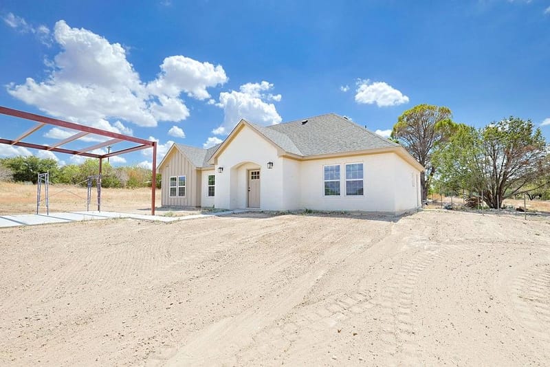 367 Lake Country Drive, Granbury TX 76049