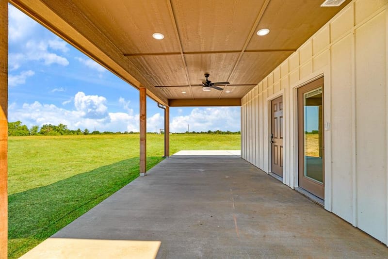 225 Private Road 33083, Sumner TX 75486 - Photo 17