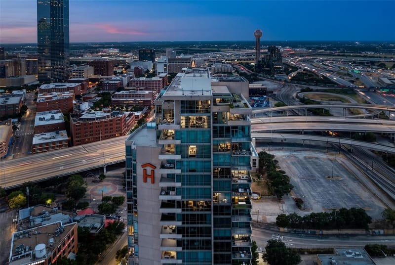 2200 Victory Avenue # 2701, Dallas TX 75219 - Photo 39