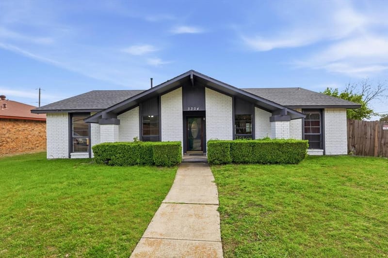 3304 Bellingham Court, Dallas TX 75228