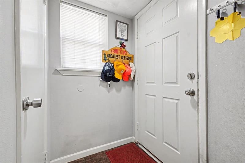 13650 Pyramid Drive, Farmers Branch TX 75234 - Photo 4