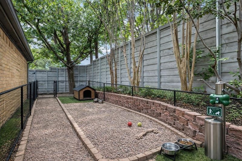 7221 Pleasant View Drive, Dallas TX 75231 - Photo 32