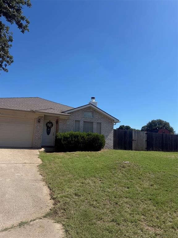 202 Lancelot Drive, Weatherford TX 76086 - Photo 2