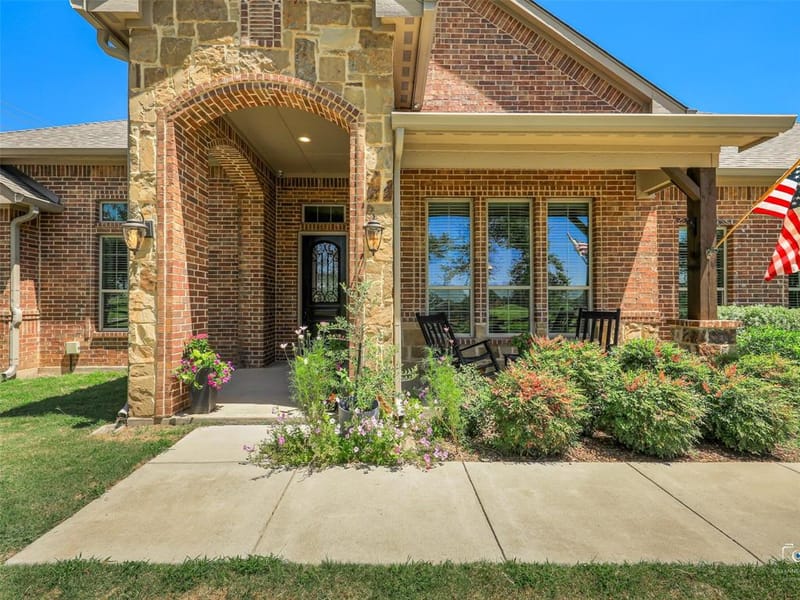101 Sandlin Court, Springtown TX 76082