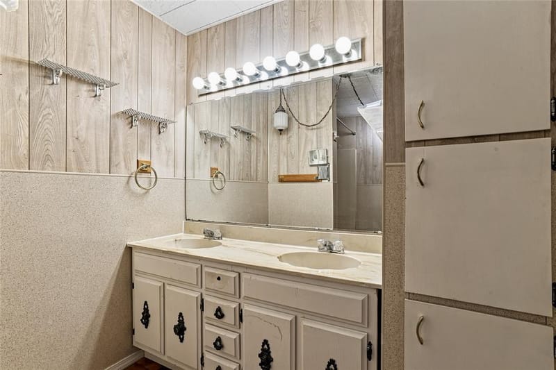 6725 Cylinda Sue Circle, North Richland Hills TX 76180 - Photo 15