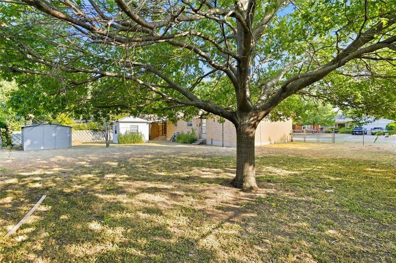 6725 Cylinda Sue Circle, North Richland Hills TX 76180 - Photo 29
