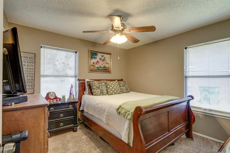 6912 Lyndale Drive, Watauga TX 76148 - Photo 14